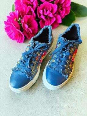 Vaneli Sport Blue Floral Embroidered Lace-Up Sneakers